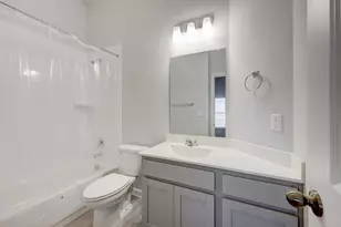 7708 Donnelley Dr, Austin, TX 78744 - Photo 9