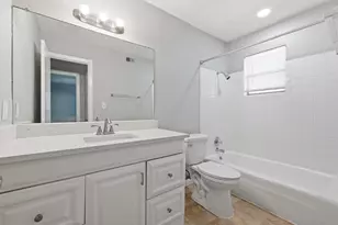 2712 St Edwards Cir, Austin, TX 78704 - Photo 15