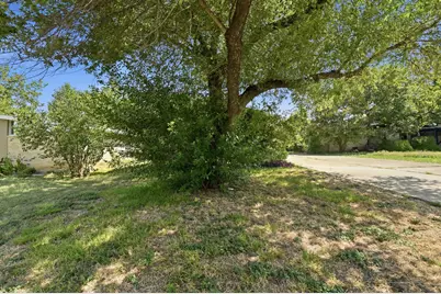 2712 Saint Edwards Circle #B, Austin, TX 78704 - Photo 17
