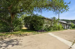 2712 St Edwards Cir, Austin, TX 78704 - Photo 19