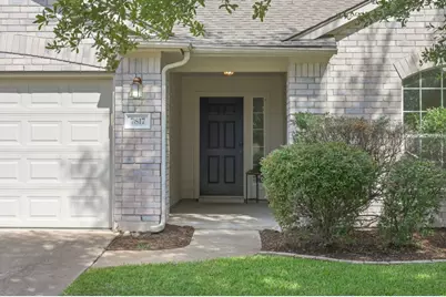 7817 Squirrel Hollow Drive, Georgetown, TX 78628 - Photo 3