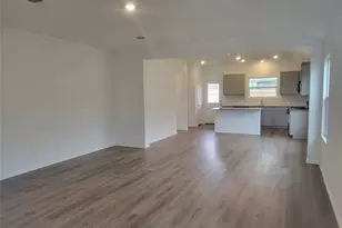 623 Waterway Ave, Hutto, TX 78634 - Photo 13