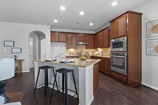 129 Phil Mickelson Ct, Round Rock, TX 78664 - Photo 9