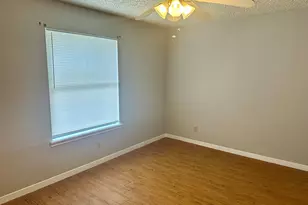 1103 Hillyer St, San Marcos, TX 78666 - Photo 11
