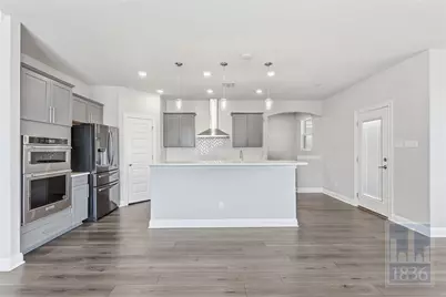 555 Purple Heart Drive, Buda, TX 78610 - Photo 7