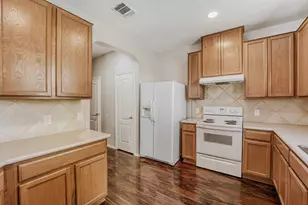 11209 Drumellan St, Austin, TX 78754 - Photo 9