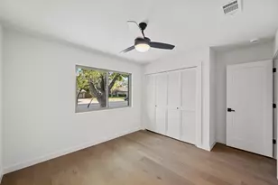 1400 Cripple Creek Dr, Austin, TX 78758 - Photo 37