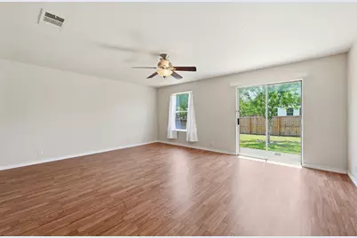 195 Musgrav, Kyle, TX 78640 - Photo 11