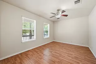 195 Musgrav, Kyle, TX 78640 - Photo 5