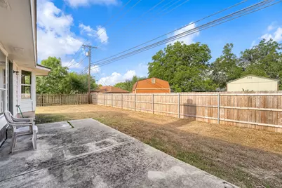 1012 N Railroad Avenue, Pflugerville, TX 78660 - Photo 13