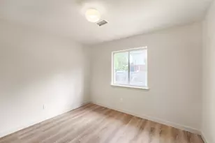 1012 N Railroad Ave, Pflugerville, TX 78660 - Photo 11
