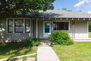 1301 Taylor St, Lampasas, TX 76550 - Photo 1