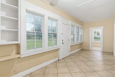 1301 Taylor St, Lampasas, TX 76550 - Photo 13