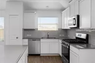 329 Escondido Cir, San Marcos, TX 78666 - Photo 7