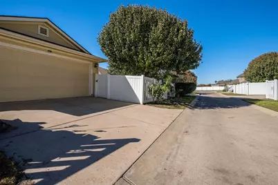 708 Niobrara River Drive, Pflugerville, TX 78660 - Photo 37