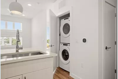 6324 N Lamar Boulevard #404, Austin, TX 78752 - Photo 11