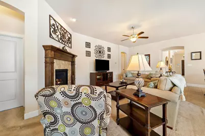 101 Canyon Lake Lane, Georgetown, TX 78628 - Photo 17