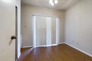 2901 San Jacinto Blvd, Austin, TX 78705 - Photo 11