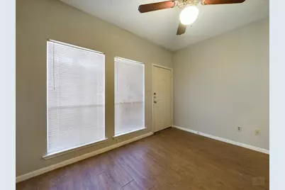 2901 San Jacinto Boulevard #105, Austin, TX 78705 - Photo 3