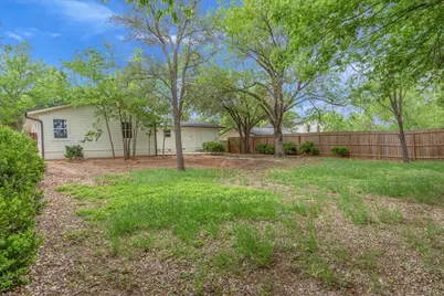 6807 Roanoke Drive, Austin, TX 78723 - Photo 23