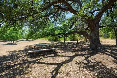 120 Craigen Road, Liberty Hill, TX 78642 - Photo 37