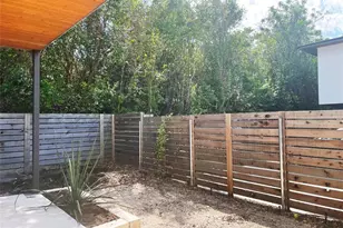 2101 Montopolis Dr, Austin, TX 78741 - Photo 27