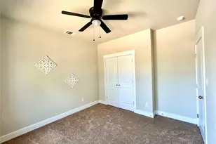 140 Heleakala Dr, Bastrop, TX 78602 - Photo 15