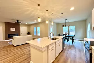 140 Heleakala Dr, Bastrop, TX 78602 - Photo 9