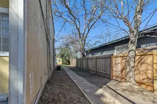 5210 Woodrow Ave, Austin, TX 78756 - Photo 21