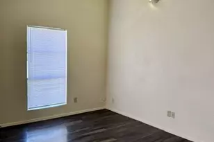3005-B Parker Ln, Austin, TX 78741 - Photo 3