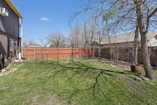 1543 W Clark St, Bartlett, TX 76511 - Photo 33