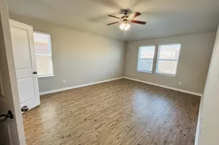 1303 Bear Peak Ln, Pflugerville, TX 78660 - Photo 9