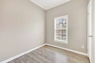 130 Leaning Oaks Cir, Seguin, TX 78155 - Photo 21