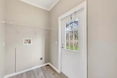 130 Leaning Oaks Circle, Seguin, TX 78155 - Photo 13