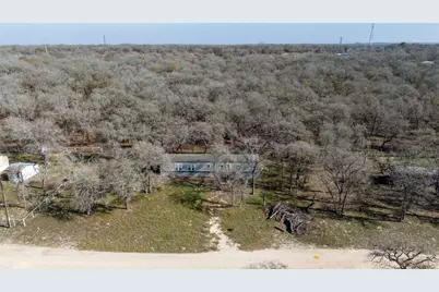 130 Leaning Oaks Circle, Seguin, TX 78155 - Photo 27
