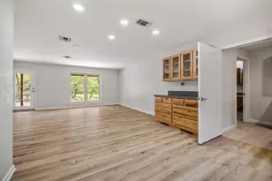 1100 Chapparal Dr, Wimberley, TX 78676 - Photo 11