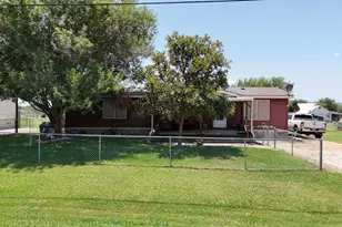 436 Rosemary Loop, New Braunfels, TX 78130 - Photo 3