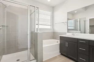 129 Pendleton Dr, Kyle, TX 78640 - Photo 7