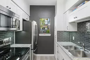 203 E 31st St, Austin, TX 78705 - Photo 5