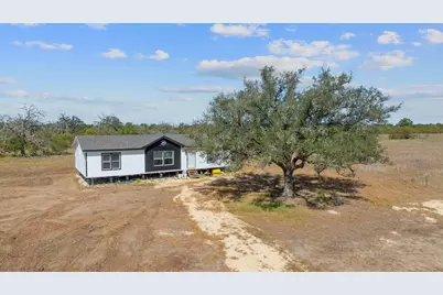 1177 County Road 402, Flatonia, TX 78941 - Photo 13
