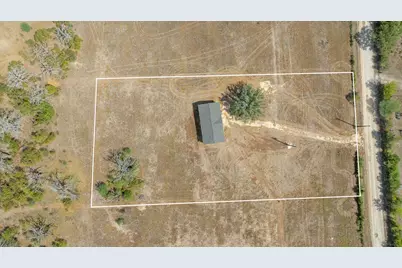 1177 County Road 402, Flatonia, TX 78941 - Photo 15