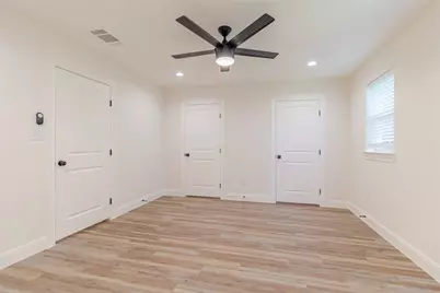 346 Webb Street, Smithville, TX 78957 - Photo 13
