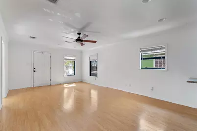 2710 E 3rd Street, Austin, TX 78702 - Photo 11