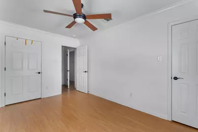 2710 E 3rd Street, Austin, TX 78702 - Photo 17