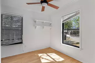 2710 E 3rd St, Austin, TX 78702 - Photo 19