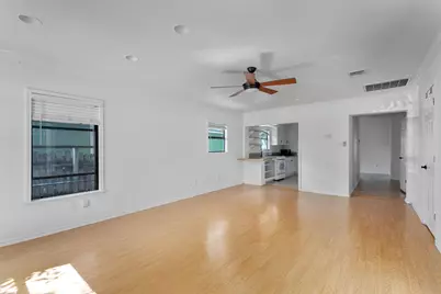 2710 E 3rd Street, Austin, TX 78702 - Photo 13