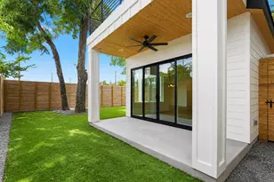 752 Pedernales St, Austin, TX 78702 - Photo 33