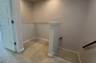 6814 E Riverside Dr, Austin, TX 78741 - Photo 21