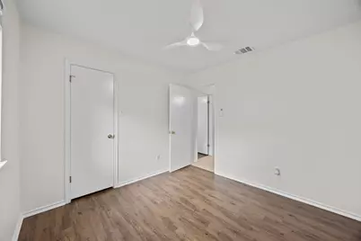 8219 Edgemoor Place, Austin, TX 78749 - Photo 9