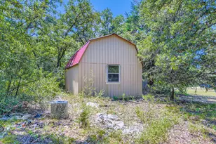 260 Dickerson Ln, Elgin, TX 78621 - Photo 29